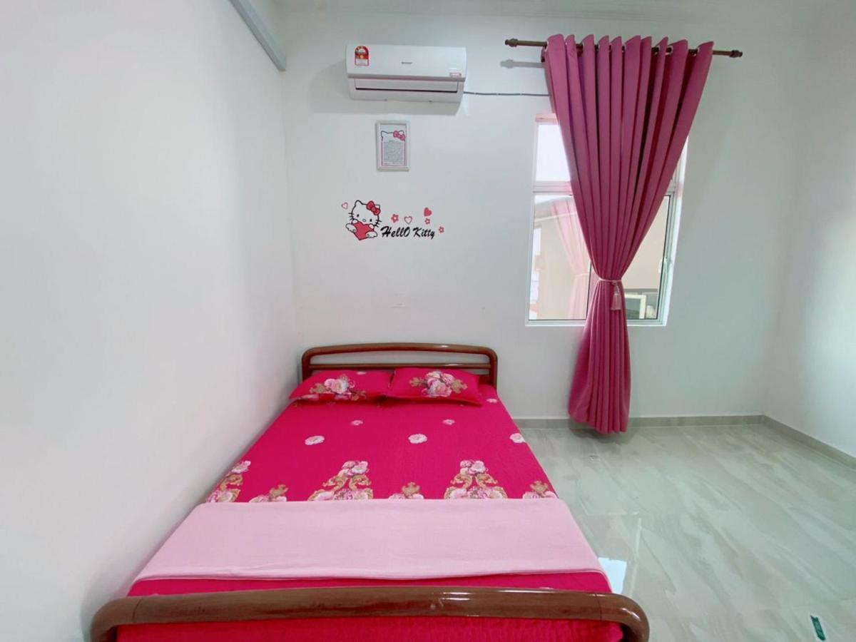 Hellokitty House - Unit 1 Villa Kuala Terengganu Exterior photo