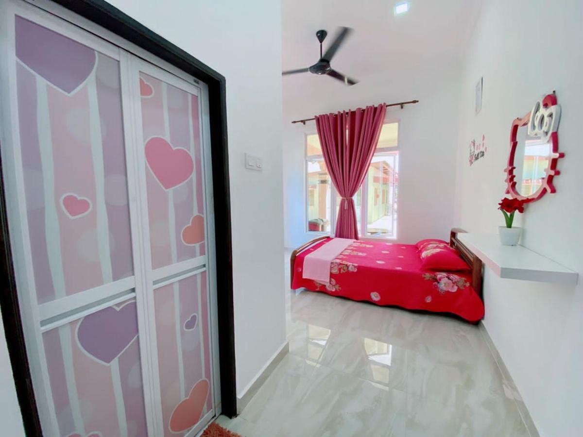 Hellokitty House - Unit 1 Villa Kuala Terengganu Exterior photo