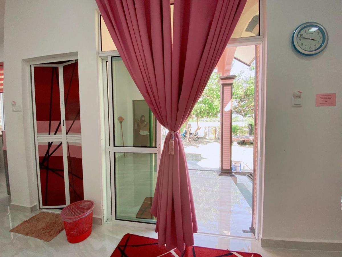 Hellokitty House - Unit 1 Villa Kuala Terengganu Exterior photo