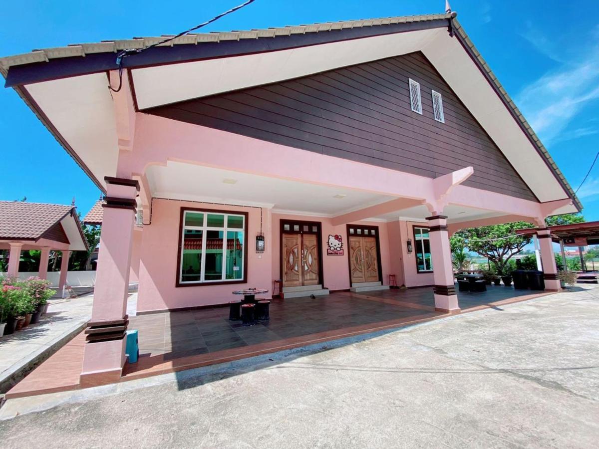 Hellokitty House - Unit 1 Villa Kuala Terengganu Exterior photo